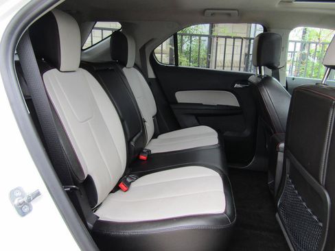 Used 2017 Chevrolet Equinox Premier w/ Enhanced Convenience Package AWD/4WD image 13