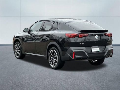 Used 2026 BMW X2 xDrive28i image 7