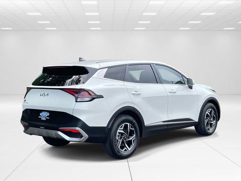 Used 2025 Kia Sportage LX FWD image 6