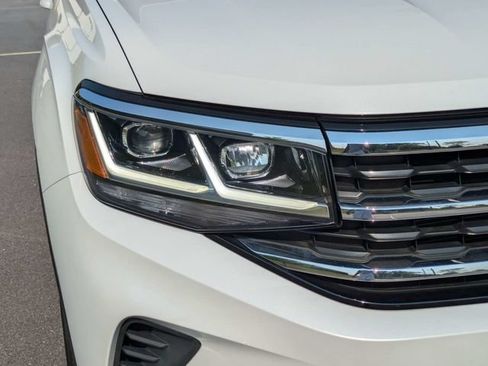 Used 2023 Volkswagen Atlas SEL AWD/4WD image 10