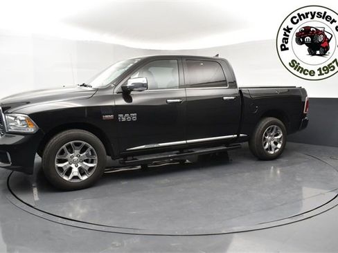 Used 2017 RAM 1500 Limited image 3