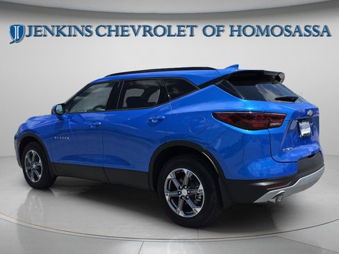 New 2026 Chevrolet Blazer LT w/ Convenience Package FWD image 8