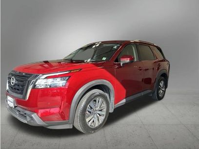 Used 2024 Nissan Pathfinder SL