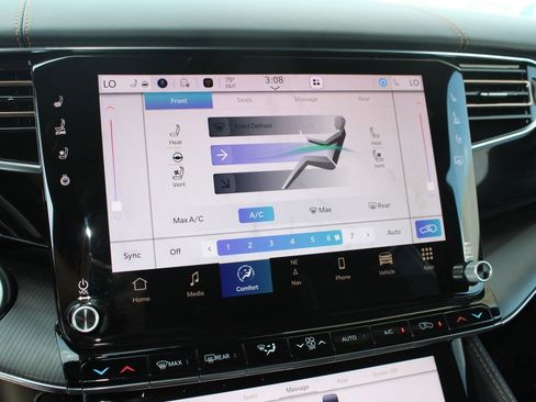 New 2025 Jeep Grand Wagoneer Series III w/ Rear Seat Video Group 1 AWD/4WD image 25