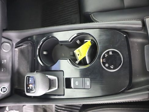 Used 2023 Nissan Rogue SL w/ SL Premium Package image 12