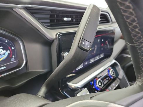 Used 2024 GMC Sierra 2500 Denali w/ Denali Reserve Package image 30