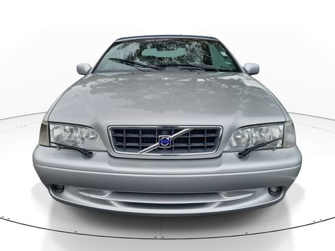 Used 2003 Volvo C70 LT image 2