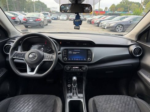 Used 2021 Nissan Kicks SV FWD image 9
