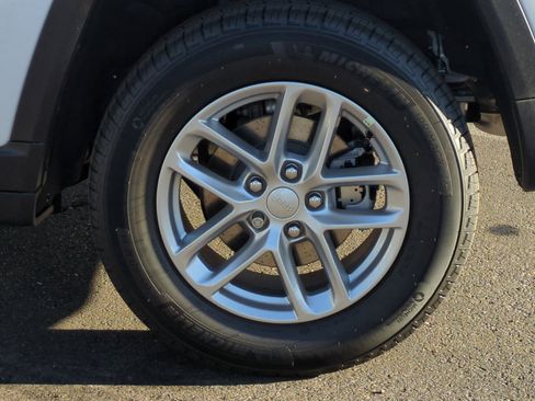 New 2025 Jeep Grand Cherokee Laredo X image 26