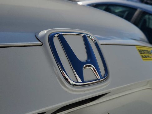 Used 2019 Honda Accord LX image 29