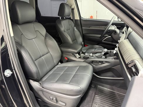 Used 2025 Kia Telluride EX image 28