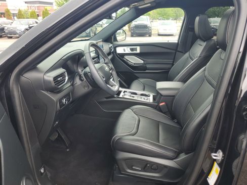 Used 2023 Ford Explorer ST w/ Equipment Group 401A AWD/4WD image 12