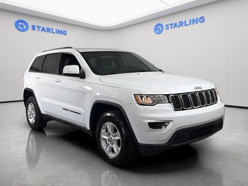 Used 2017 Jeep Grand Cherokee Laredo w/ Quick Order Package 2BE RWD image 14