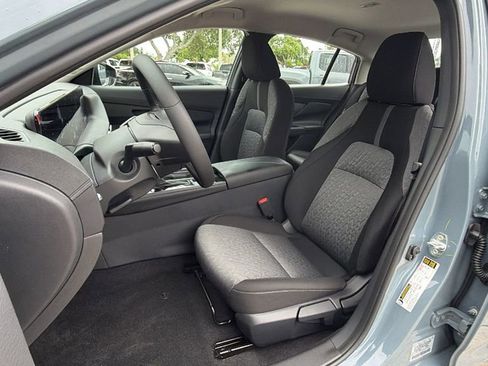 New 2026 Nissan Sentra SV w/ SV Convenience Package FWD image 27