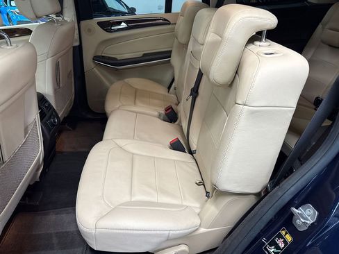 Used 2019 Mercedes-Benz GLS 550 4MATIC image 40