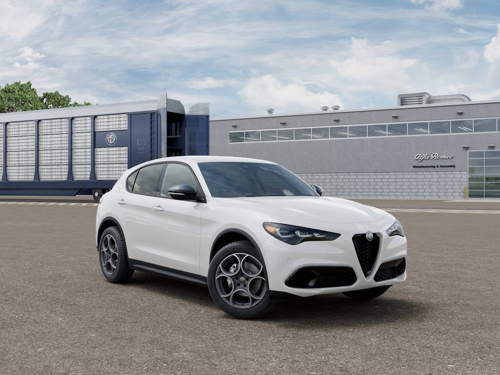New 2026 Alfa Romeo Stelvio Sprint AWD/4WD image 5