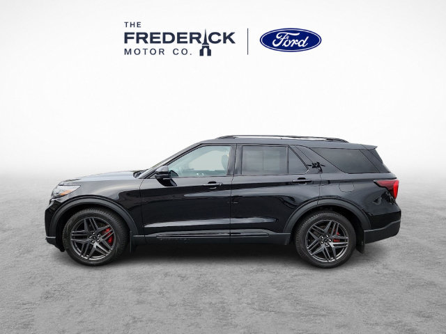 Certified 2025 Ford Explorer ST AWD/4WD image 7