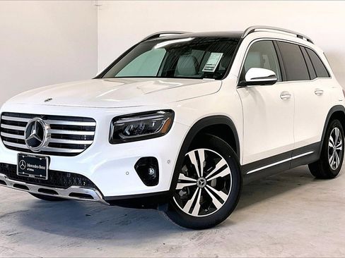 New 2026 Mercedes-Benz GLB 250 image 2
