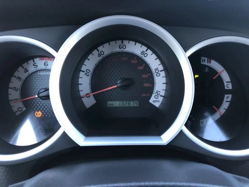 Used 2012 Toyota Tacoma 4x4 Double Cab w/ TRD Sport Upgrade Pkg image 26