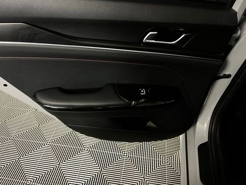 Used 2024 Kia K5 GT w/ GT1 Package image 29