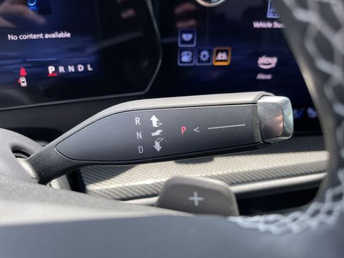 Used 2024 Chevrolet Traverse RS image 24