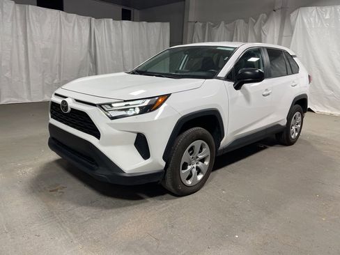 Used 2024 Toyota RAV4 LE image 3