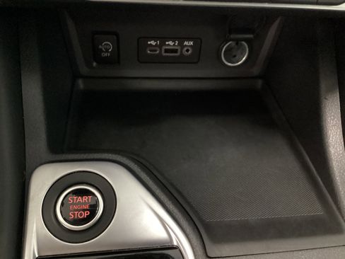Used 2024 Nissan Sentra SR w/ SR Premium Package FWD image 25
