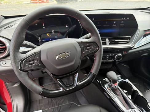 New 2026 Chevrolet Trax RS w/ Driver Confidence Package FWD image 17