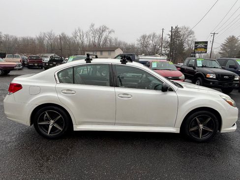 Used 2013 Subaru Legacy 2.5i image 4