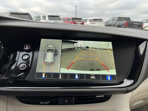 Used 2022 Buick Envision Avenir w/ Technology Package II image 43