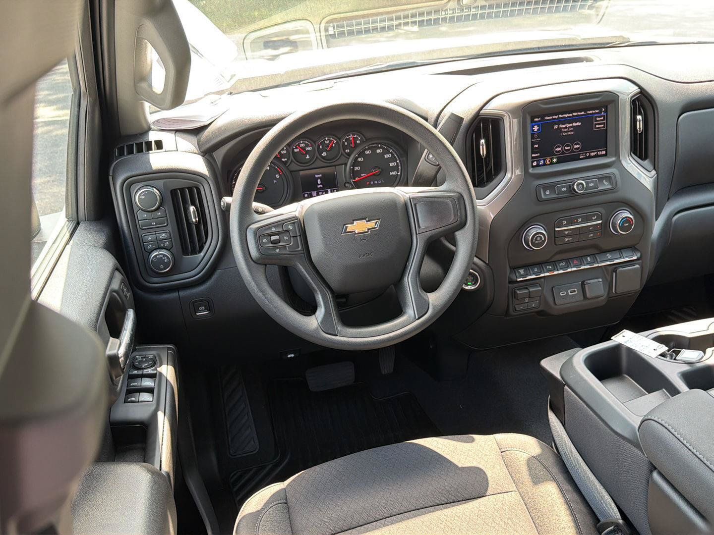 New 2026 Chevrolet Silverado 2500 Custom w/ Custom Value Package AWD/4WD image 18