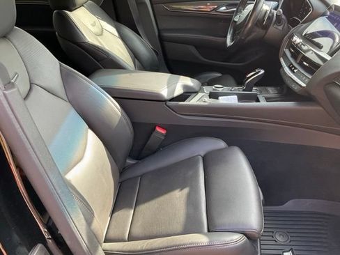 Used 2021 Cadillac CT5 V w/ Premium Package RWD image 11