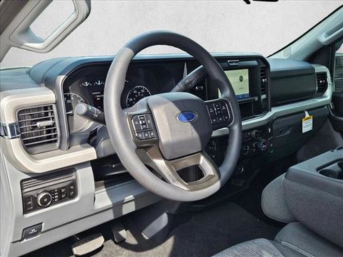 New 2026 Ford F250 XLT w/ FX4 Off-Road Package image 3