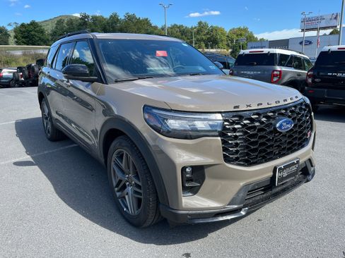 New 2026 Ford Explorer ST w/ Sun And Sound Package AWD/4WD image 4