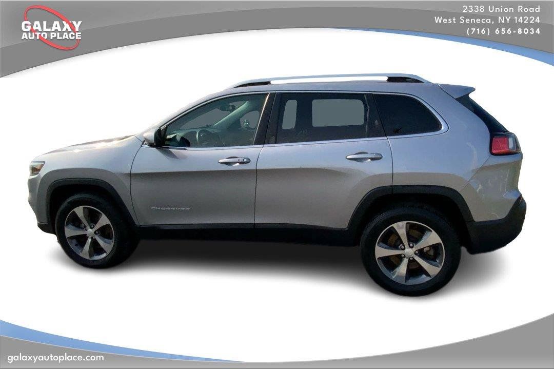 Used 2019 Jeep Cherokee Limited AWD/4WD image 8