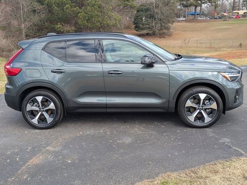 New 2026 Volvo XC40 B5 Plus w/ Protection Package Premier image 7
