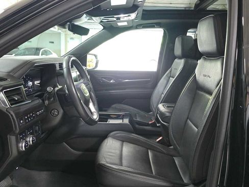 Used 2024 GMC Yukon Denali w/ Advanced Technology Package AWD/4WD image 22