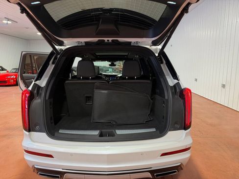 Used 2022 Cadillac XT6 Premium Luxury w/ Platinum Package image 42