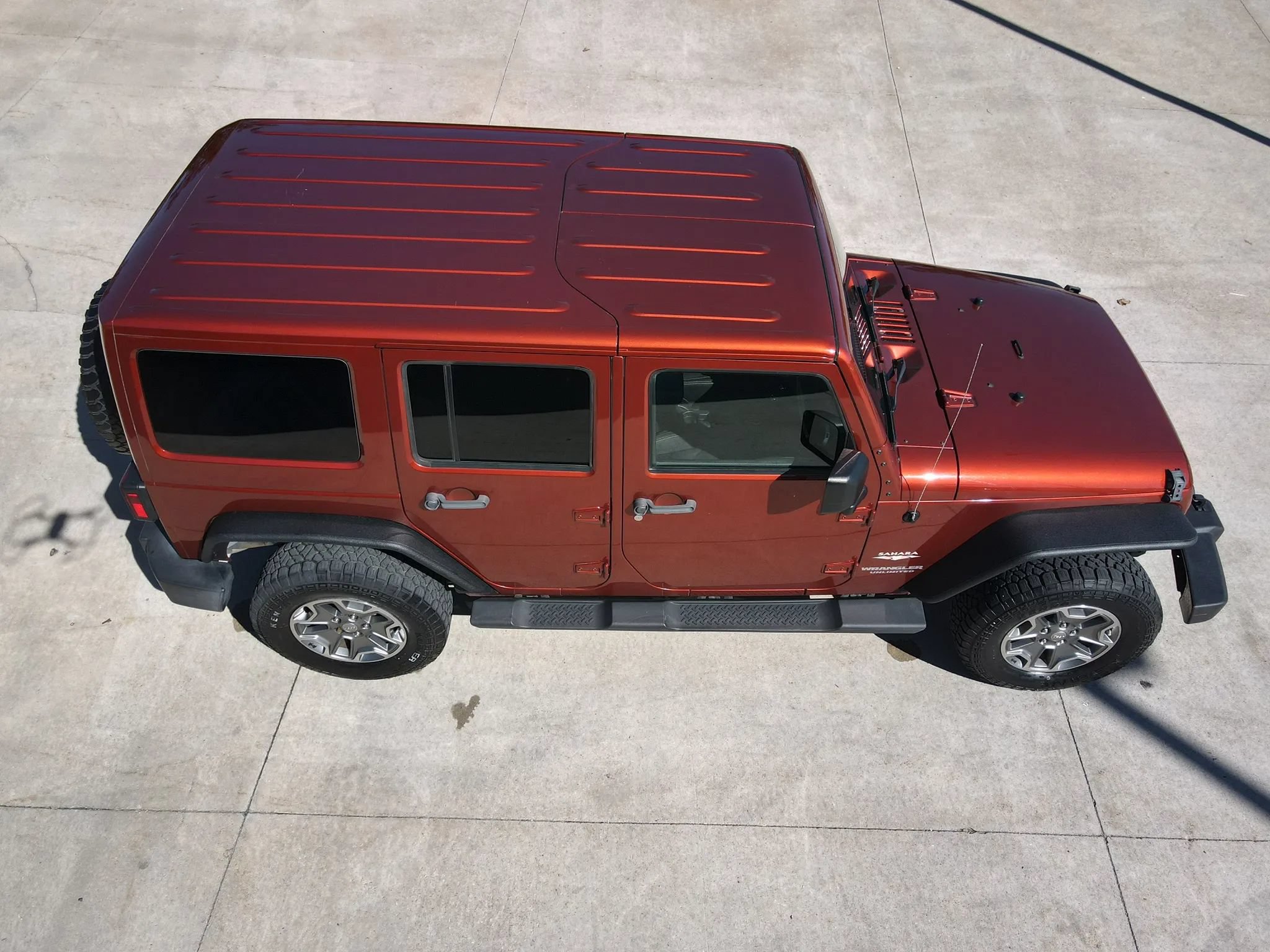Used 2014 Jeep Wrangler Unlimited Sahara w/ Connectivity Group AWD/4WD image 47