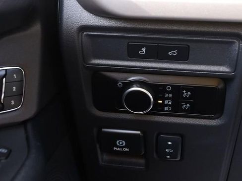 Used 2024 Ford Expedition Max XLT image 21