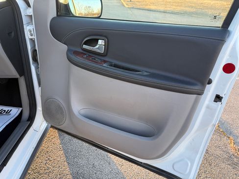 Used 2007 Chevrolet Uplander image 14