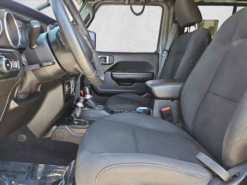 Used 2018 Jeep Wrangler Unlimited Sport S AWD/4WD image 15