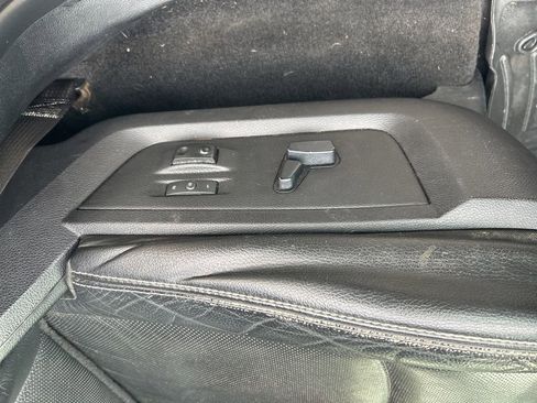 Used 2014 RAM 1500 Laramie w/ Convenience Group image 10