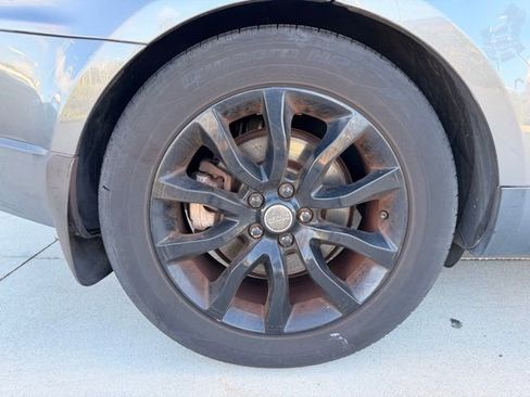 Used 2016 Land Rover Range Rover Sport HSE image 19