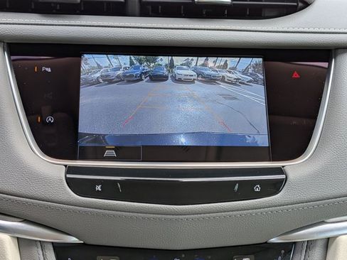 Used 2023 Cadillac XT5 Premium Luxury FWD image 15