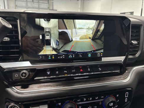 New 2026 Chevrolet Silverado 2500 LTZ w/ LTZ Convenience Package image 18