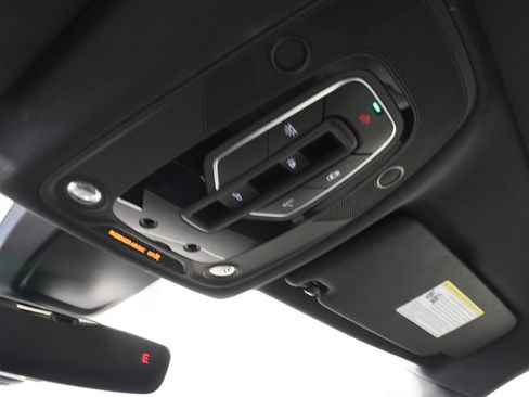 Used 2024 Audi Q5 e Prestige w/ Prestige Package image 33