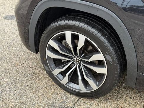 Used 2022 Volkswagen Atlas Cross Sport SEL Premium R-Line AWD/4WD image 10