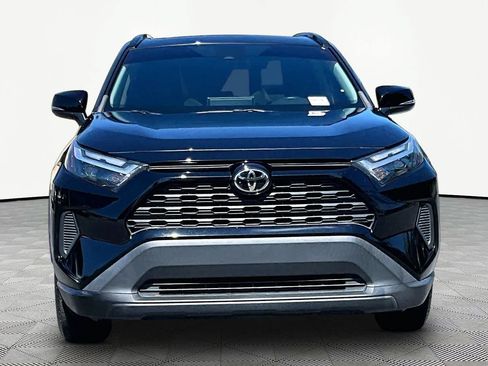 Used 2023 Toyota RAV4 XLE w/ Convenience Package FWD image 4