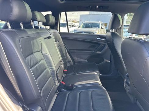 Used 2020 Volkswagen Tiguan SEL Premium R-Line image 14